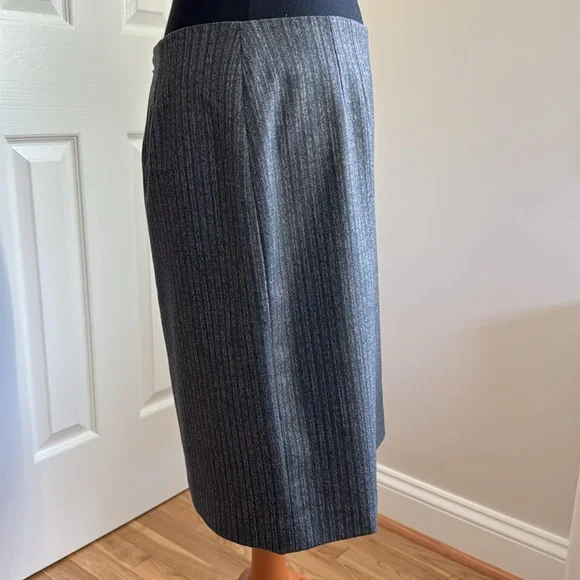 Caslon Striped Gray Pencil Skirt with Pink Lining Size 10 - Picture 2 of 10